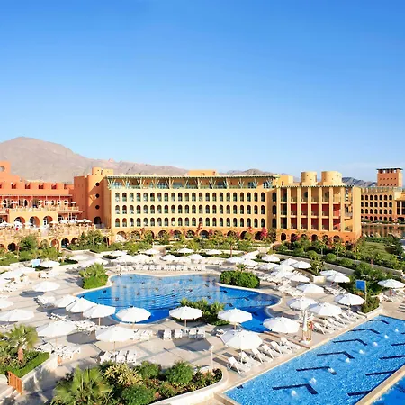Strand Beach Resort