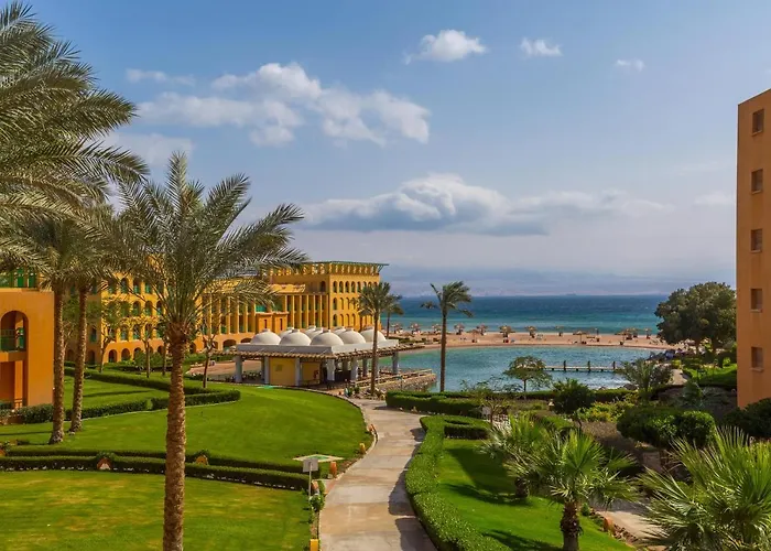 Strand Beach Resort